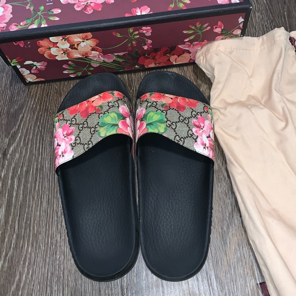 Gucci Shoes Gucci Bloom Slides 4 Poshmark